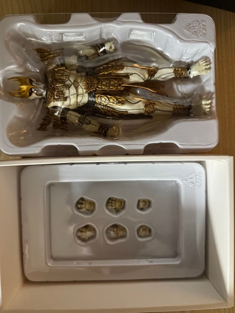 真骨彫仮面ライダークウガセット