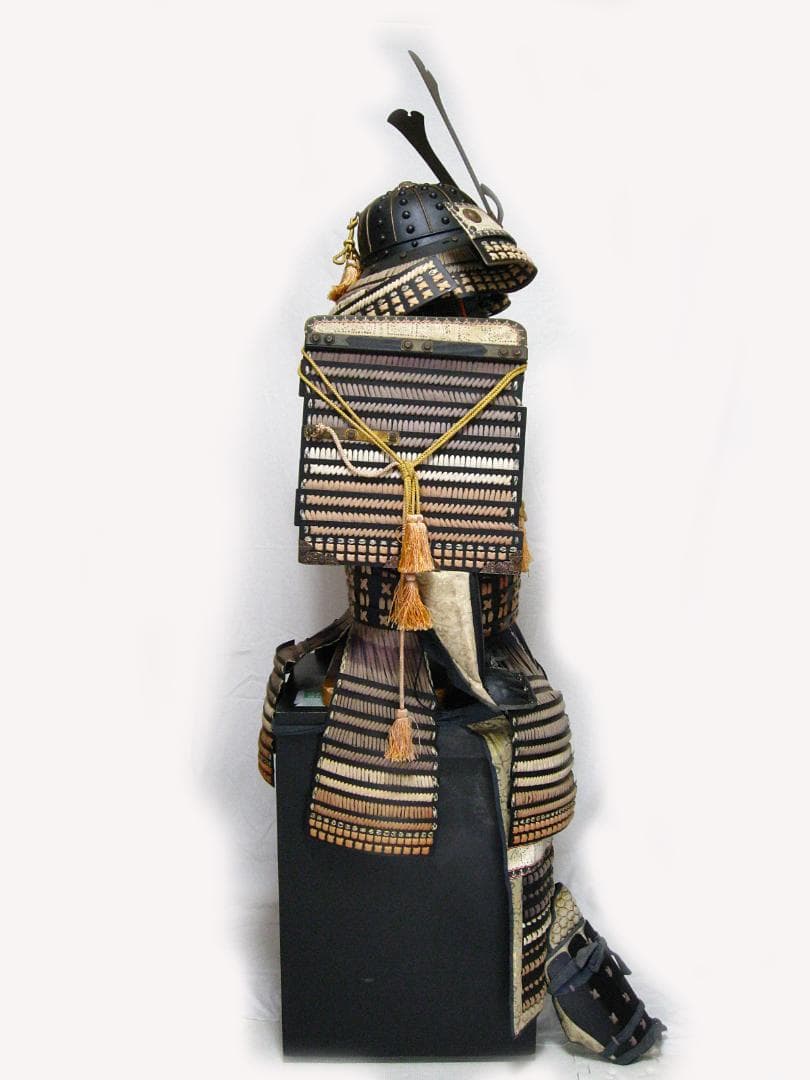 #等身大 #現代鎧 #鎧 #鎧兜 #甲冑 #具足 #面頬 #籠手 #脛 #佩楯