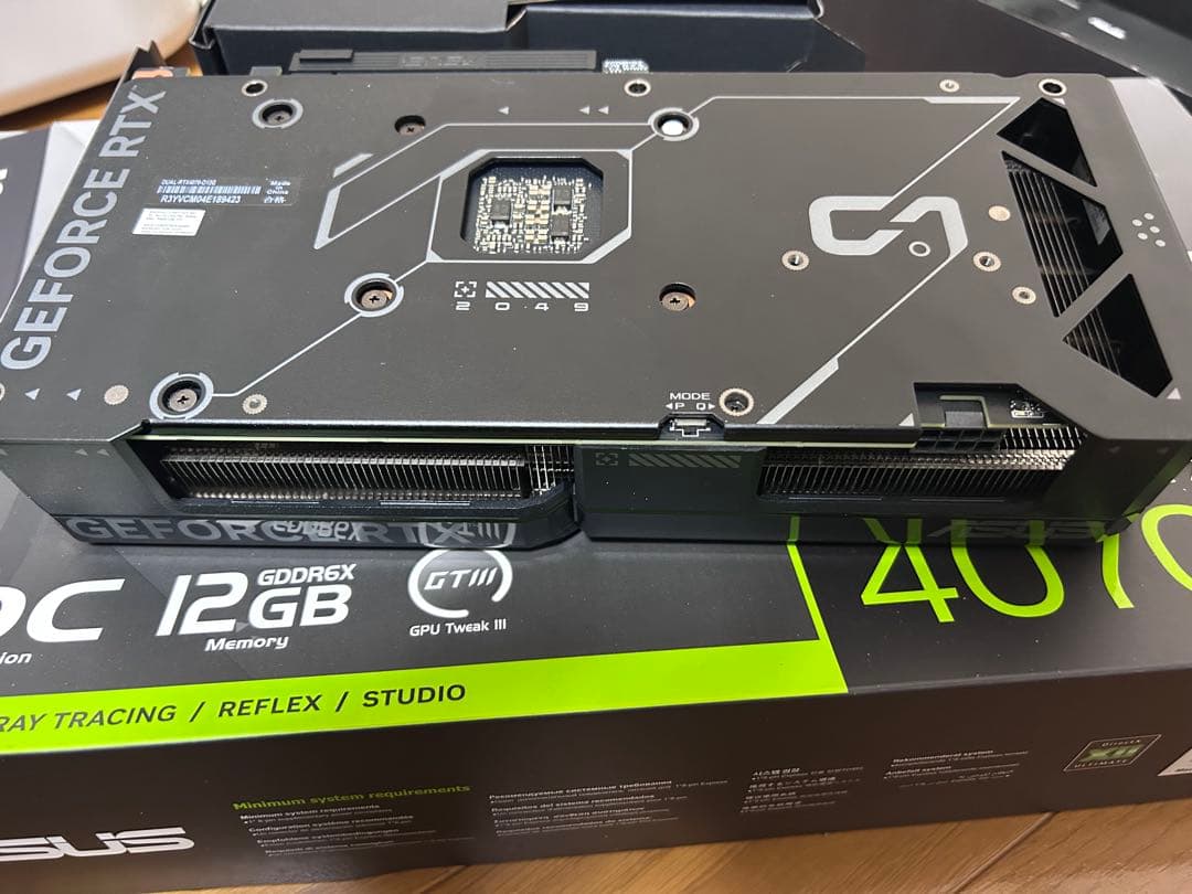 グラフィックボード・グラボ・ビデオカード ASUS GeForce RTX 4070 OC Edition 12GB