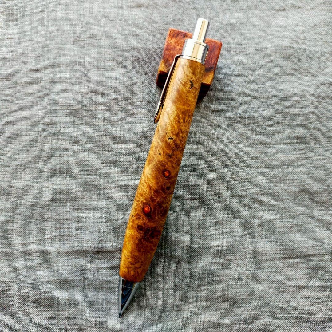 ハンドメイド　木軸シャープぺン　花梨瘤　白　0.5mm　ウッドペン　天然木