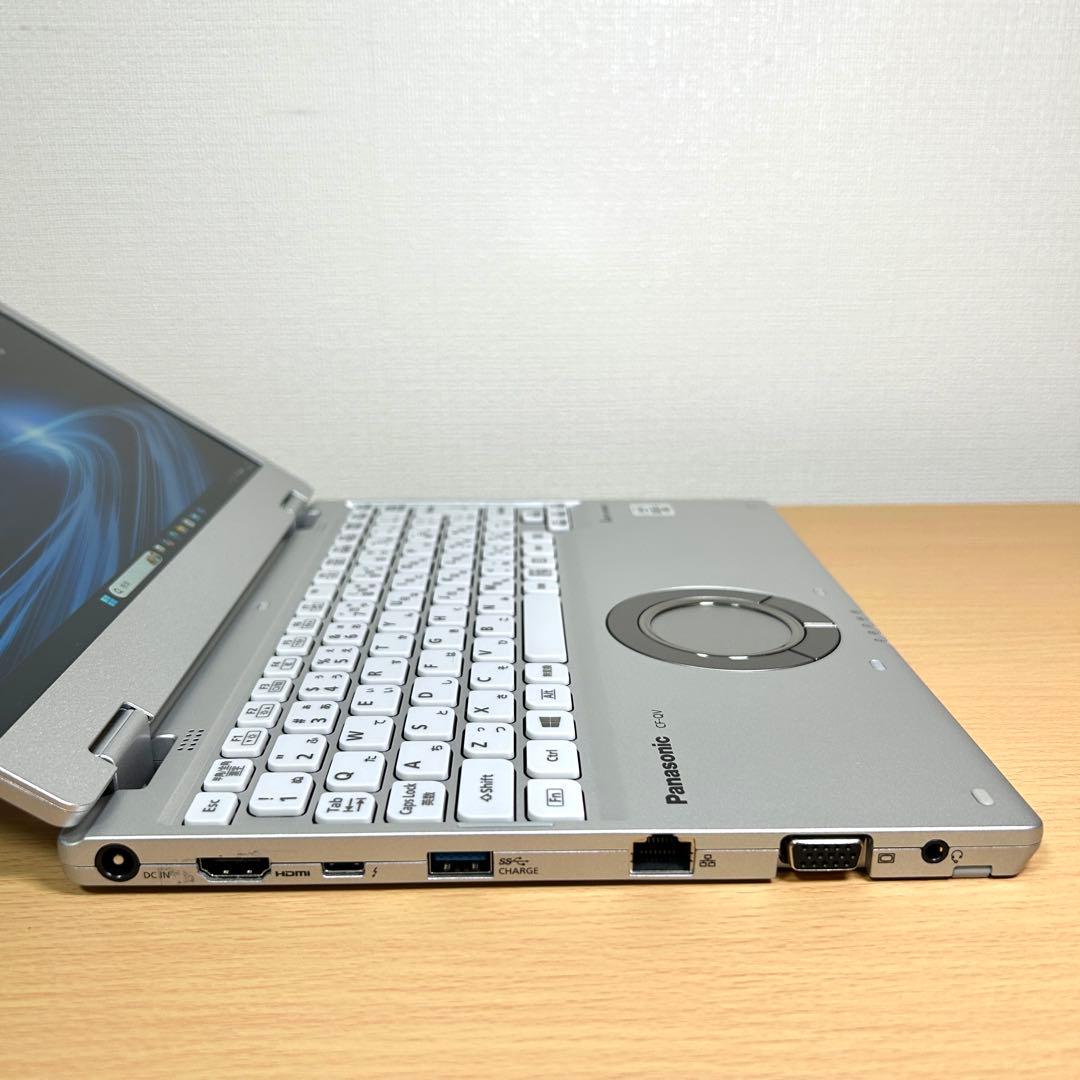 Windowsノート本体 Panasonic Let's note QV9 LTE CF-QV9U30VS