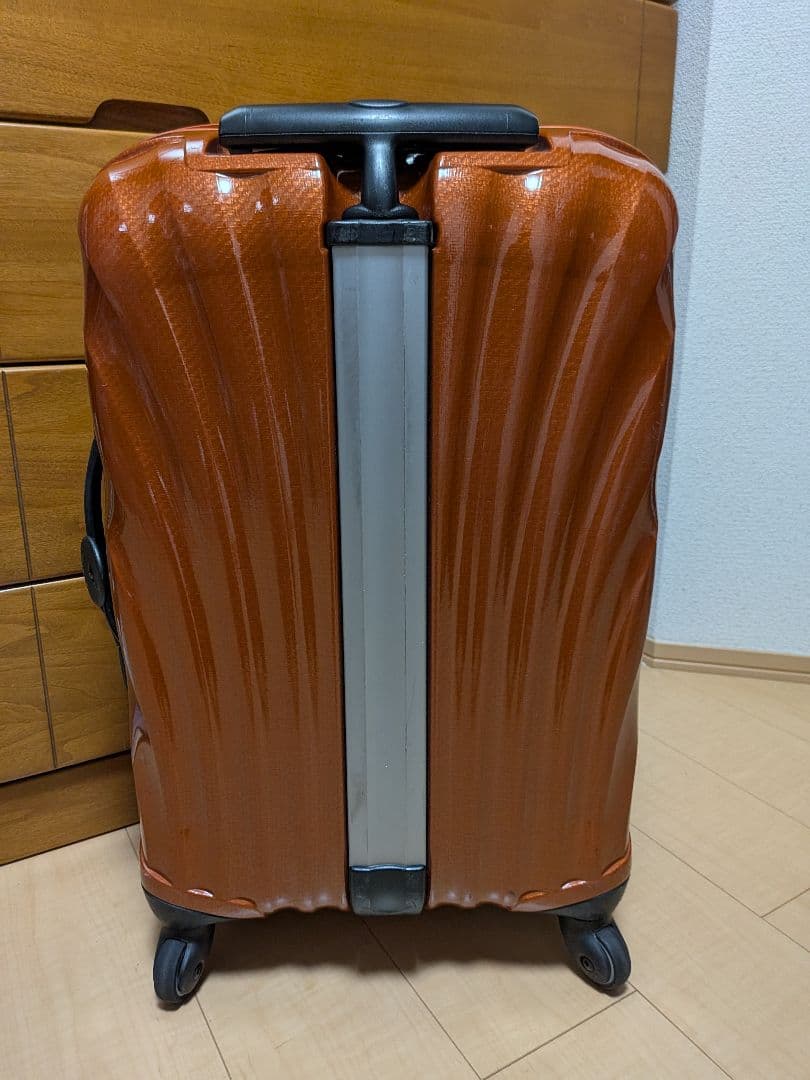 サムソナイト 波状テクスチャー キャリーケース コスモライト 4輪 オレンジ