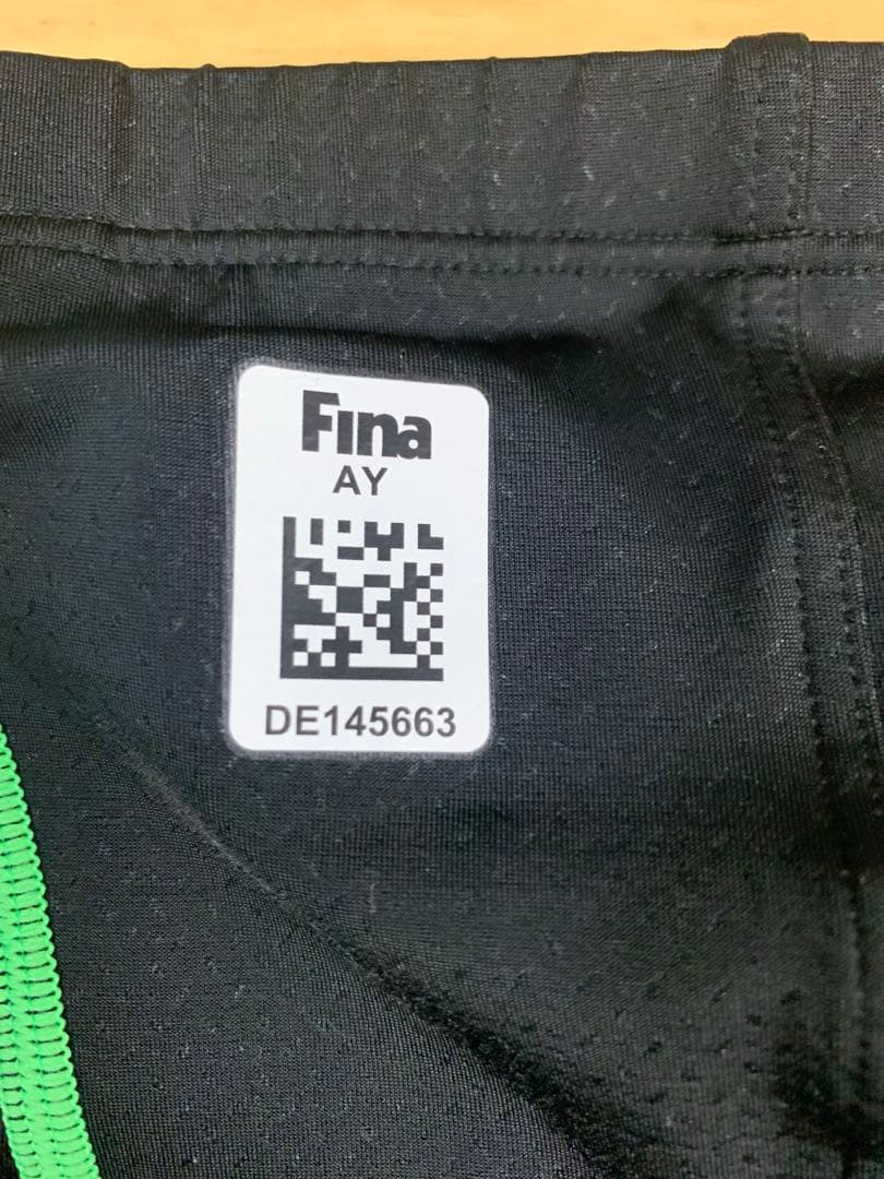 arena 競泳水着 黒・緑 Fina認証　FAR-3541M