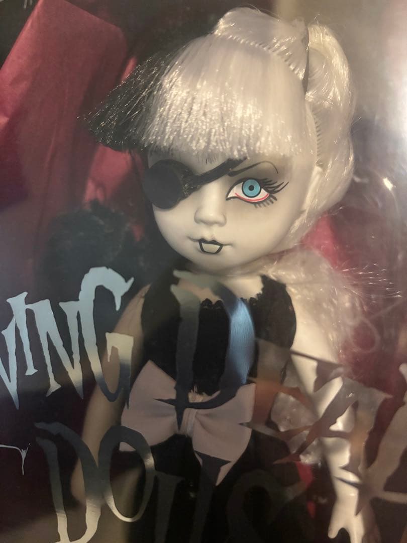 【未開封】Living Dead Dolls Onyx series16
