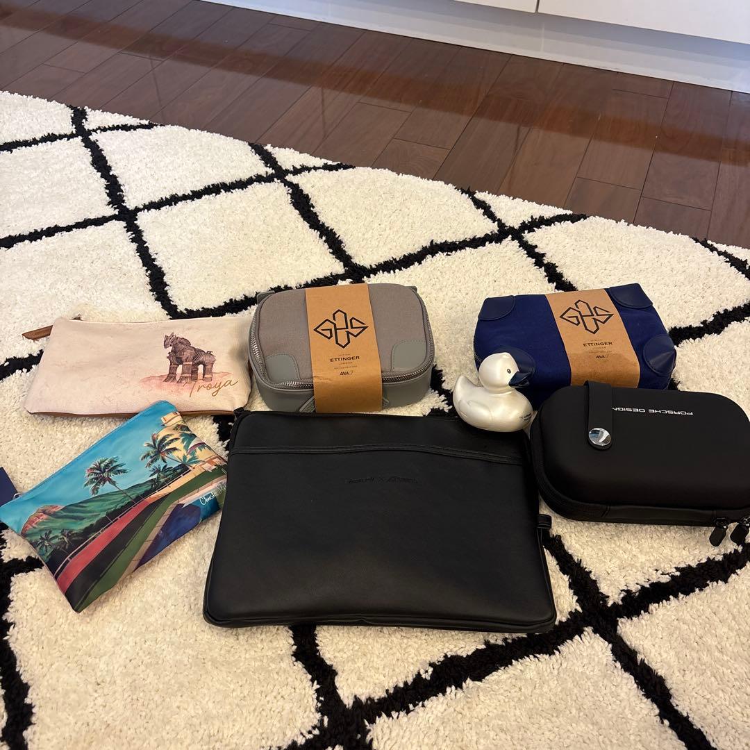 ファーストクラス、ビジネスクラス　アメニティポーチ６個➕ファーストクラスダック