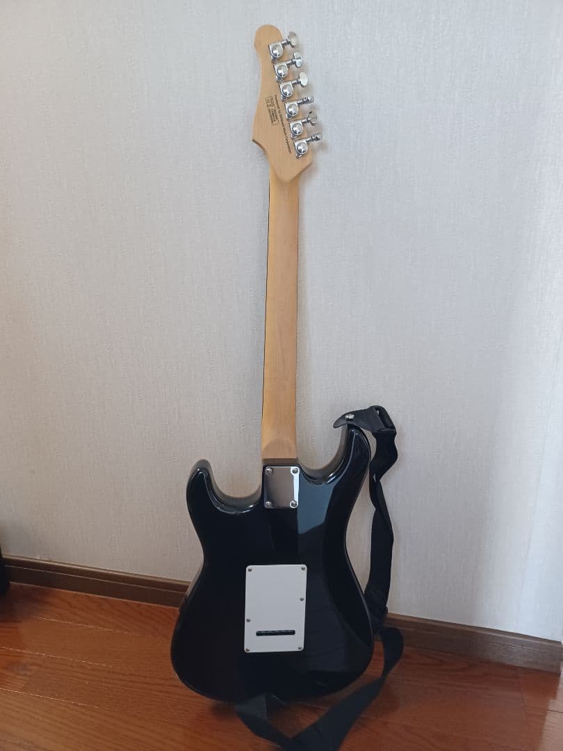 【エレキギター】お値下げしました‼️Mavis 新品同様美品 アンプ、ケース付き