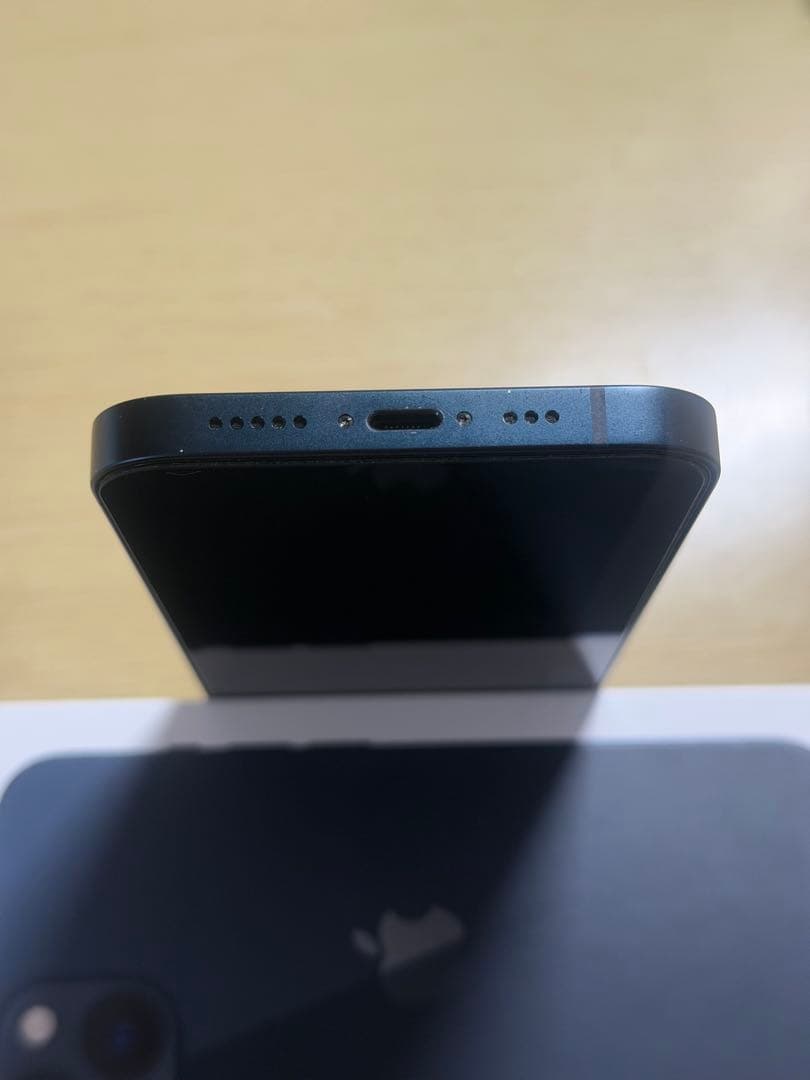 だだ。【美品】iPhone 13 128GB 本体＋箱＋未使用純正ケーブル