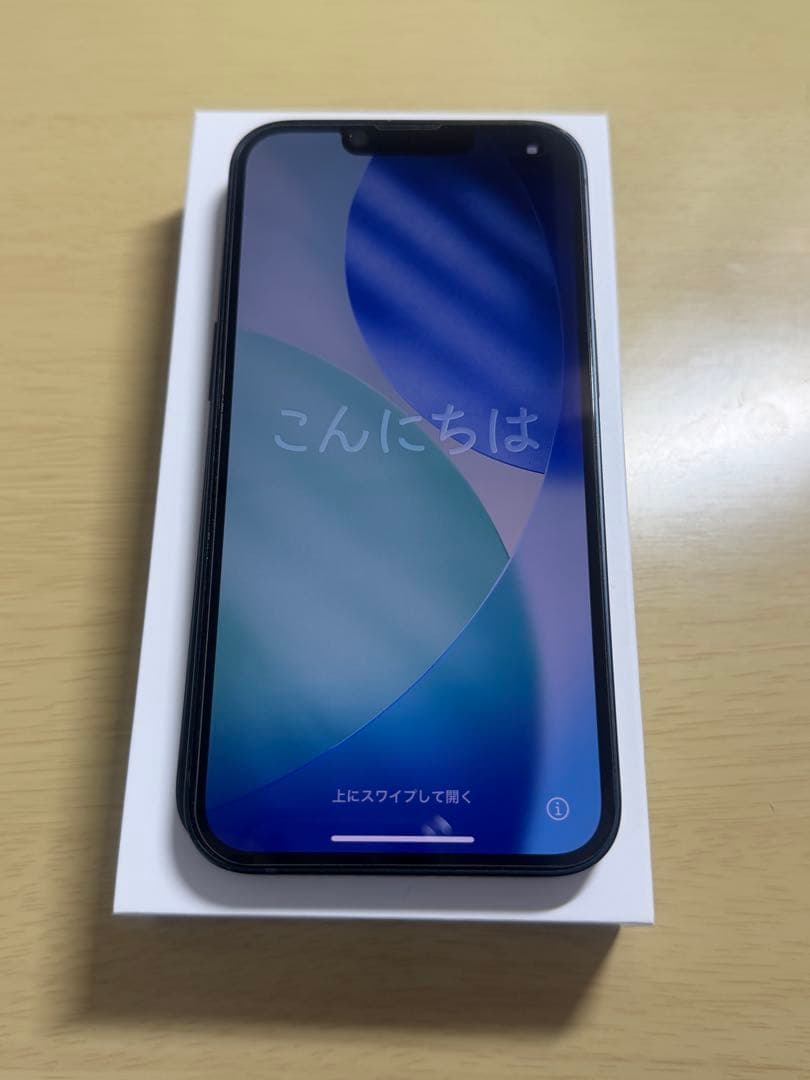 だだ。【美品】iPhone 13 128GB 本体＋箱＋未使用純正ケーブル