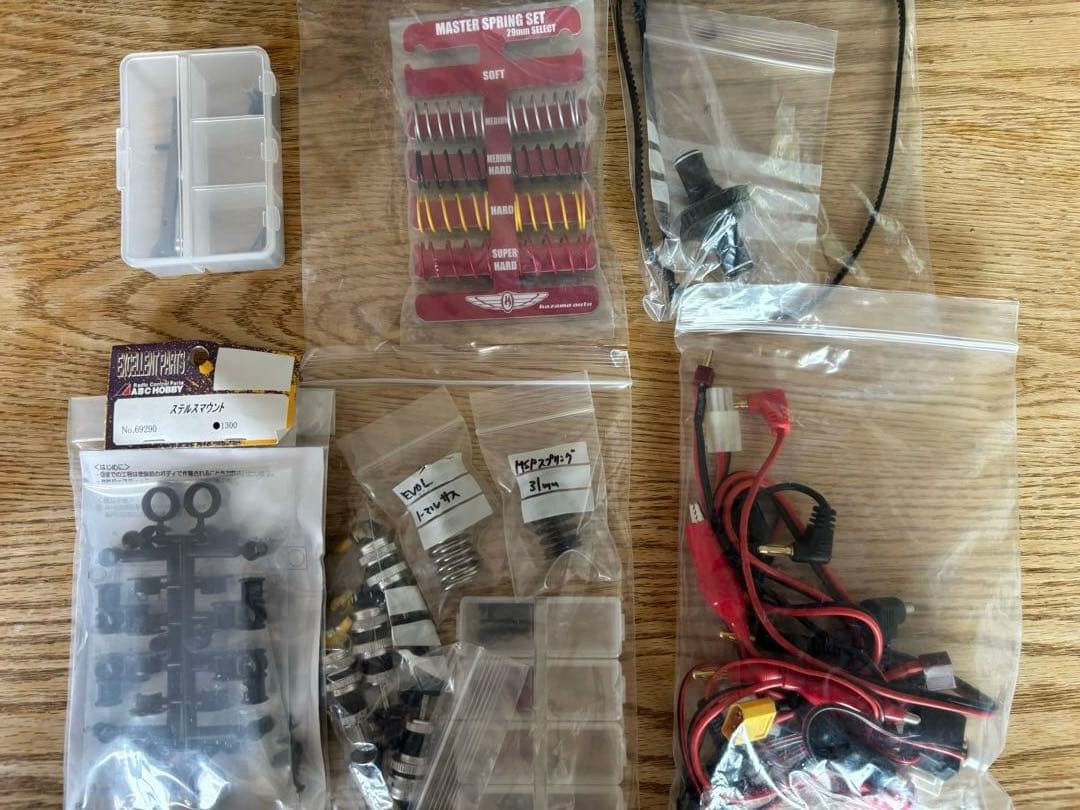 ジャンク商品　 dライクエボル、フタバプロポ、ハイテック充電器　他おまけ付き