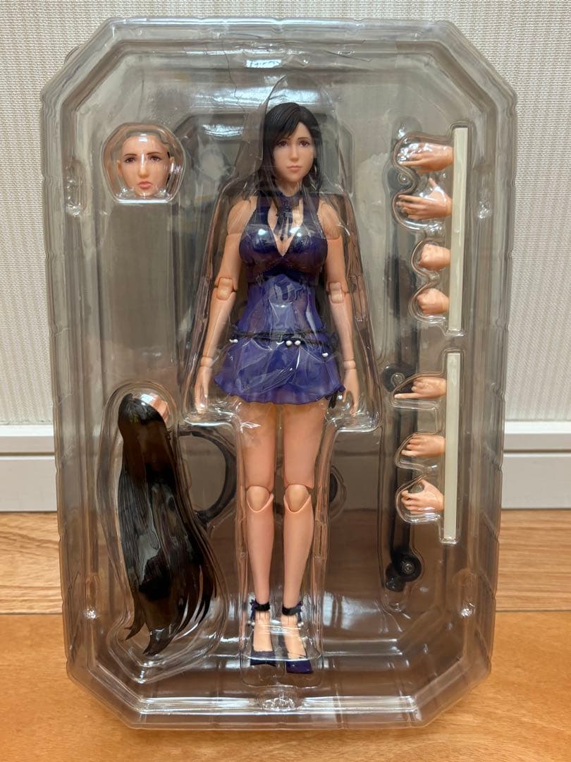 プレイアーツ改 ファイナルファンタジーⅦ ティファ・ロックハート ドレスver.