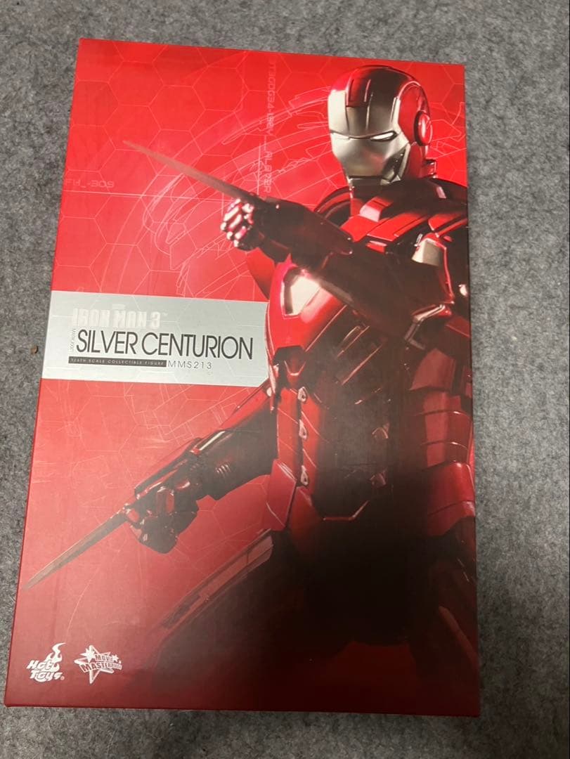 ホットトイズ　アイアンマン 3 シルバーセンチュリオン　 UM3213
