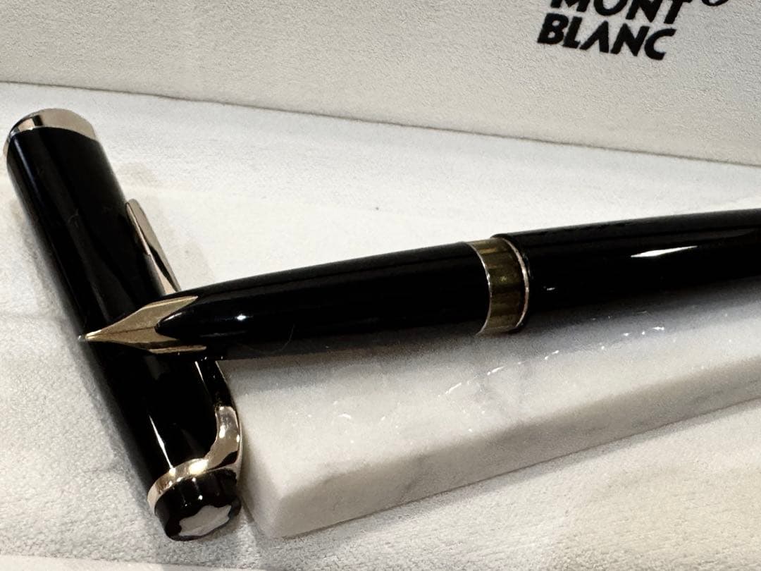 【極美品】モンブラン万年筆 No12 1960s ペン先18c 750 ブラック