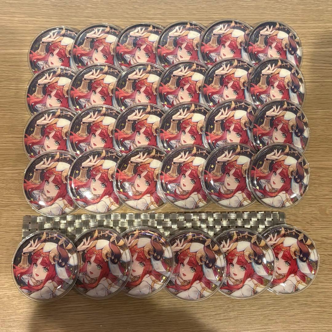 原神　ニィロウ　缶バッジ30個