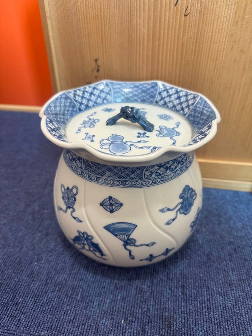 1577 茶道具　染付祥瑞宝尽皆具　石崎英治作