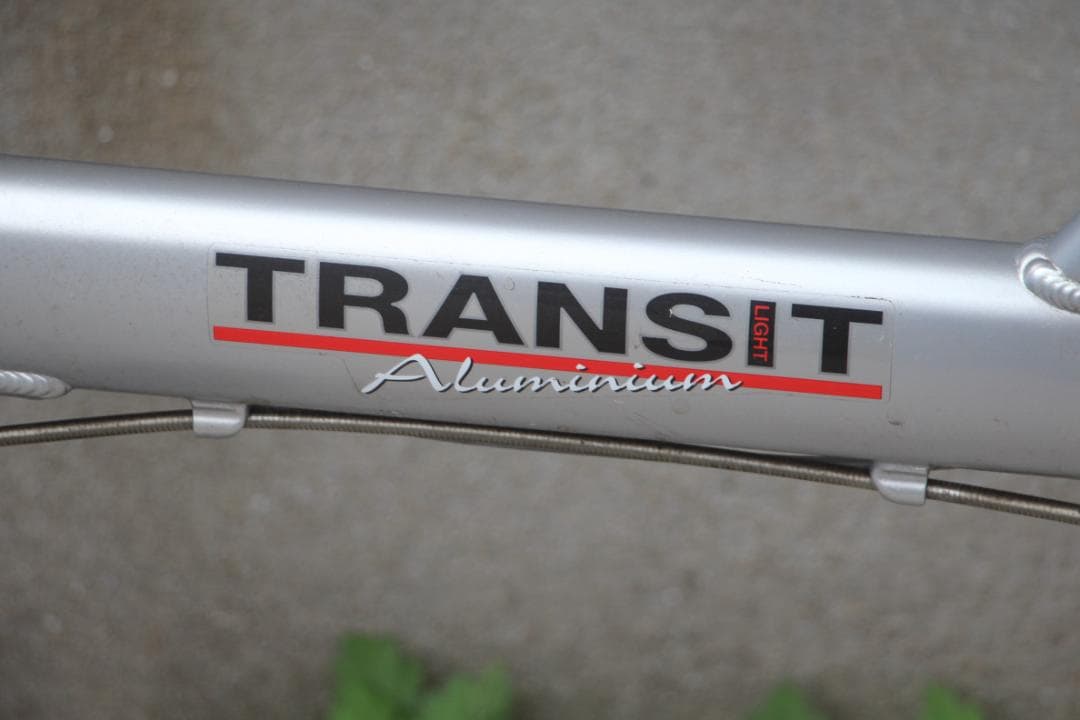 送料込み♪人気のブリヂストン♪トランシット♪LIGHT♪軽量アルミ♪内蔵3段