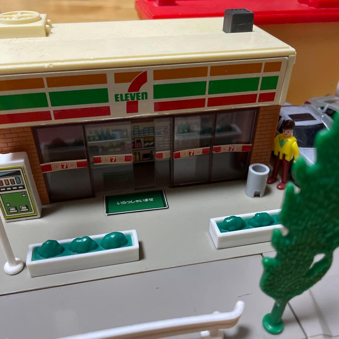 旧トミカタウン廃盤 コンビニ 郵便局 車両付き