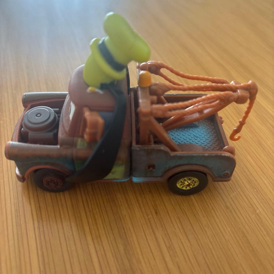 稀少！ライトニング・マックイーンとメーター