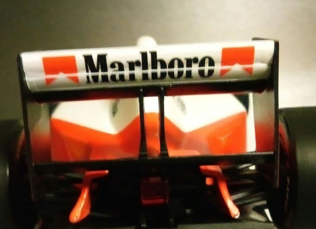 ミニチャンプス 1/18 F1 マクラーレン MP4/6 ホンダ A.セナ