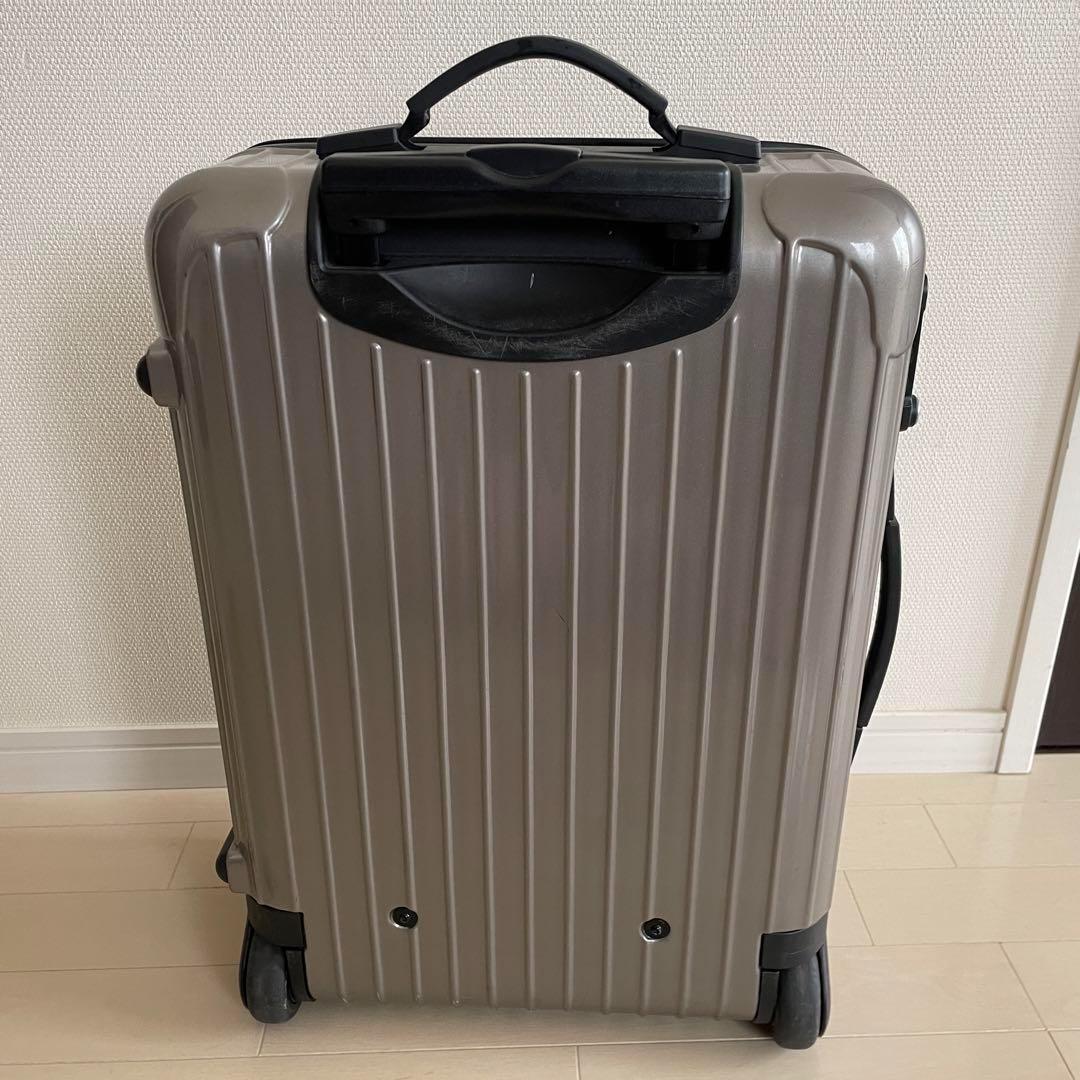 値下げ済✅リモワ サルサ 2輪 33L 付属品説明書 中板完備⭐︎人気色シャンパン