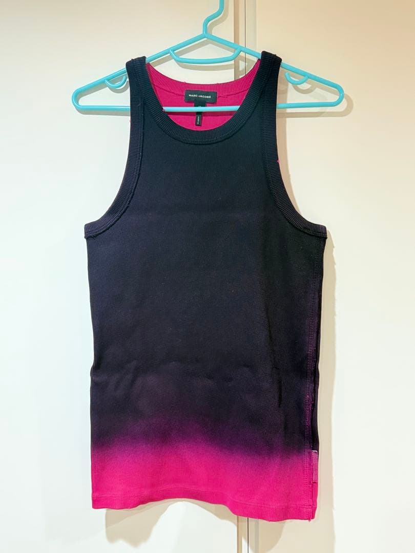 マークジェイコブス　グラデーションタンクトップ（ピンク）