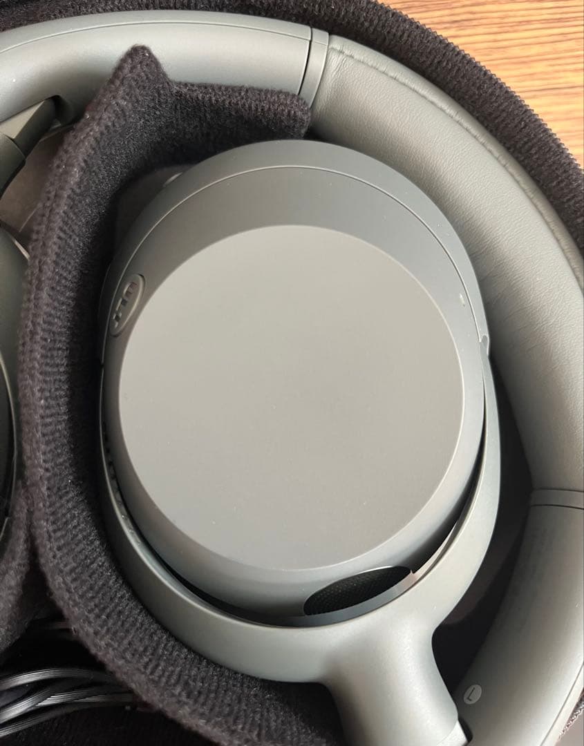 SONY ULT WEAR フォレストグレー　最終価格