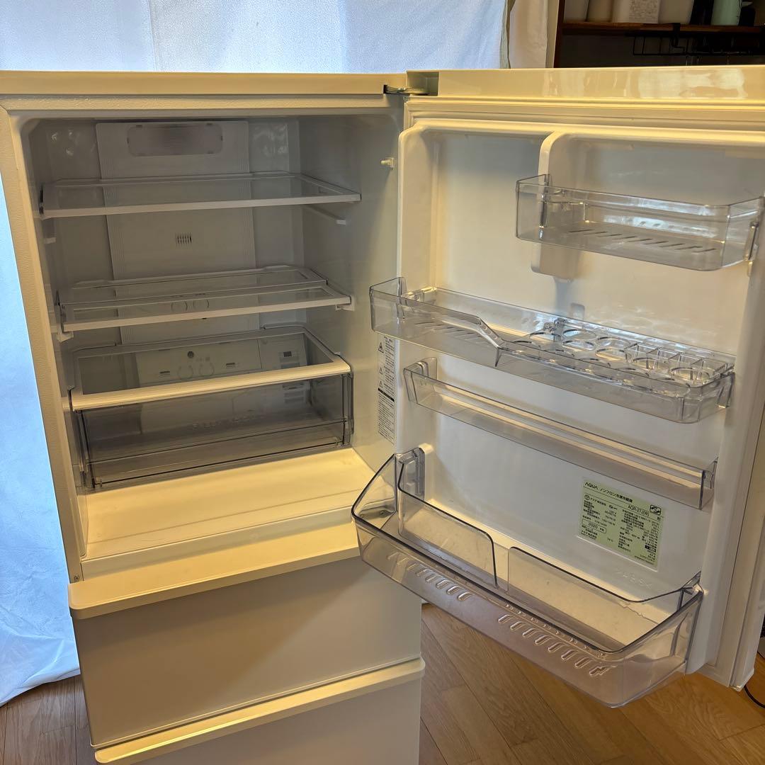 AQUAアクア　冷蔵庫