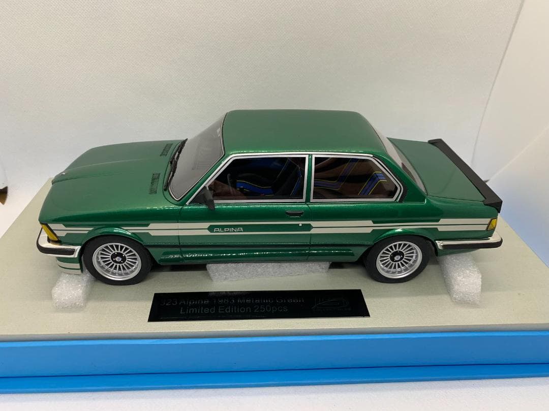 LS 1/18 BMW 323 Alpina 1983 グリーン
