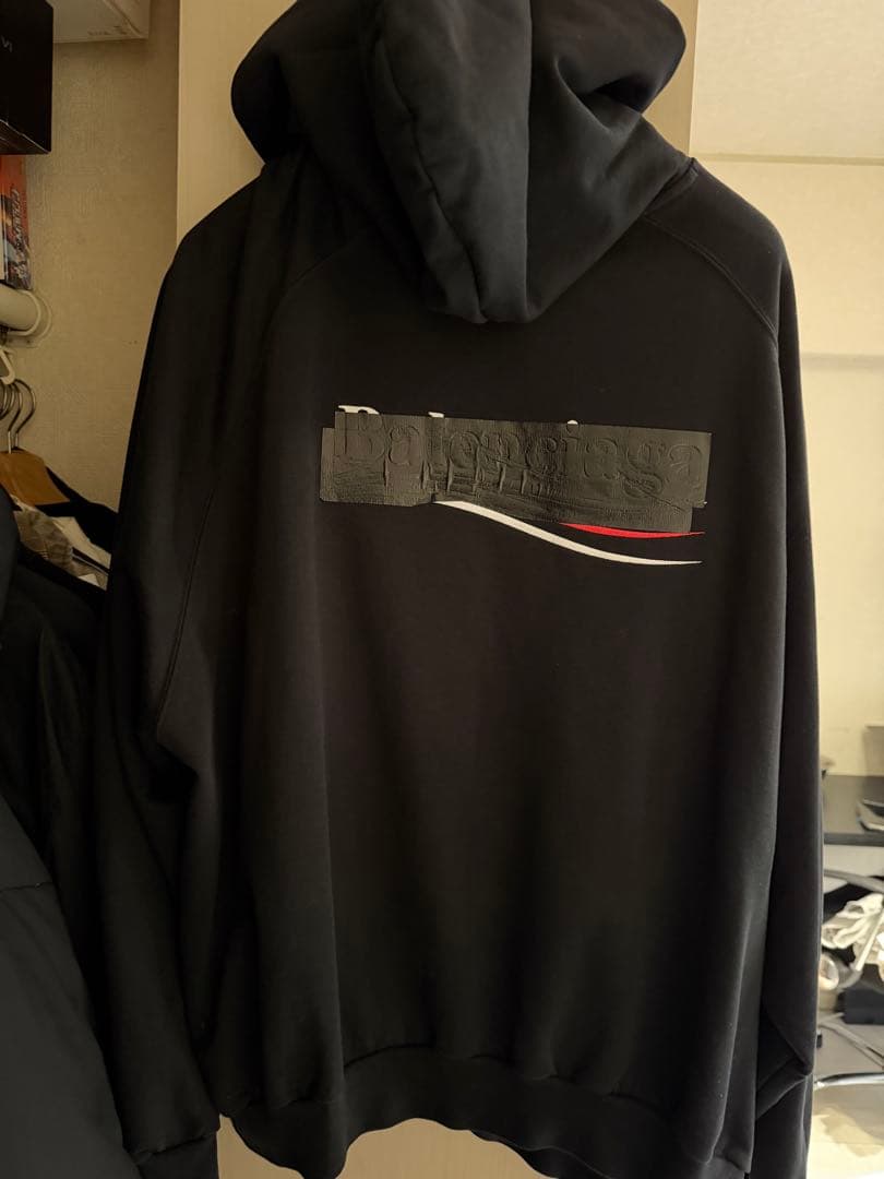 バレンシアガ　ジップアップパーカー