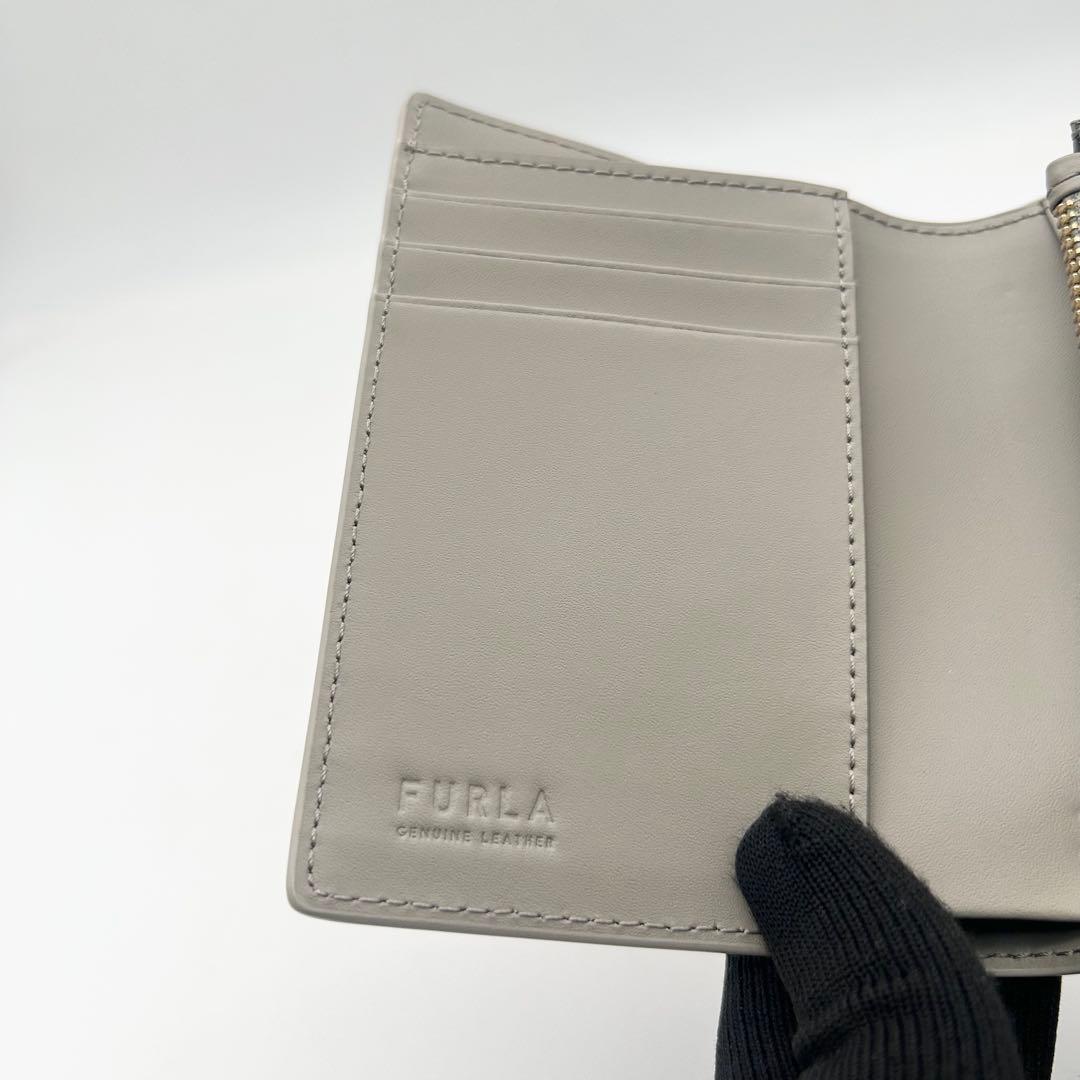 未使用級　FURLA　フルラ　二つ折り財布　レザー　バイカラー　アーチロゴ