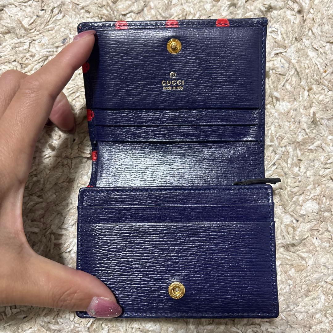 Gucci ドット柄 二つ折り財布　ネイビー　レッド　ミニ財布　折り財布