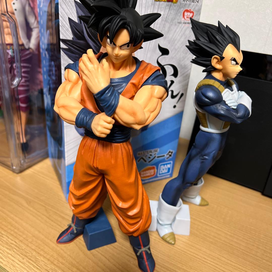 ドラゴンボール一番くじSTRONG CHAINS孫悟空 ・ベジータフィギュア