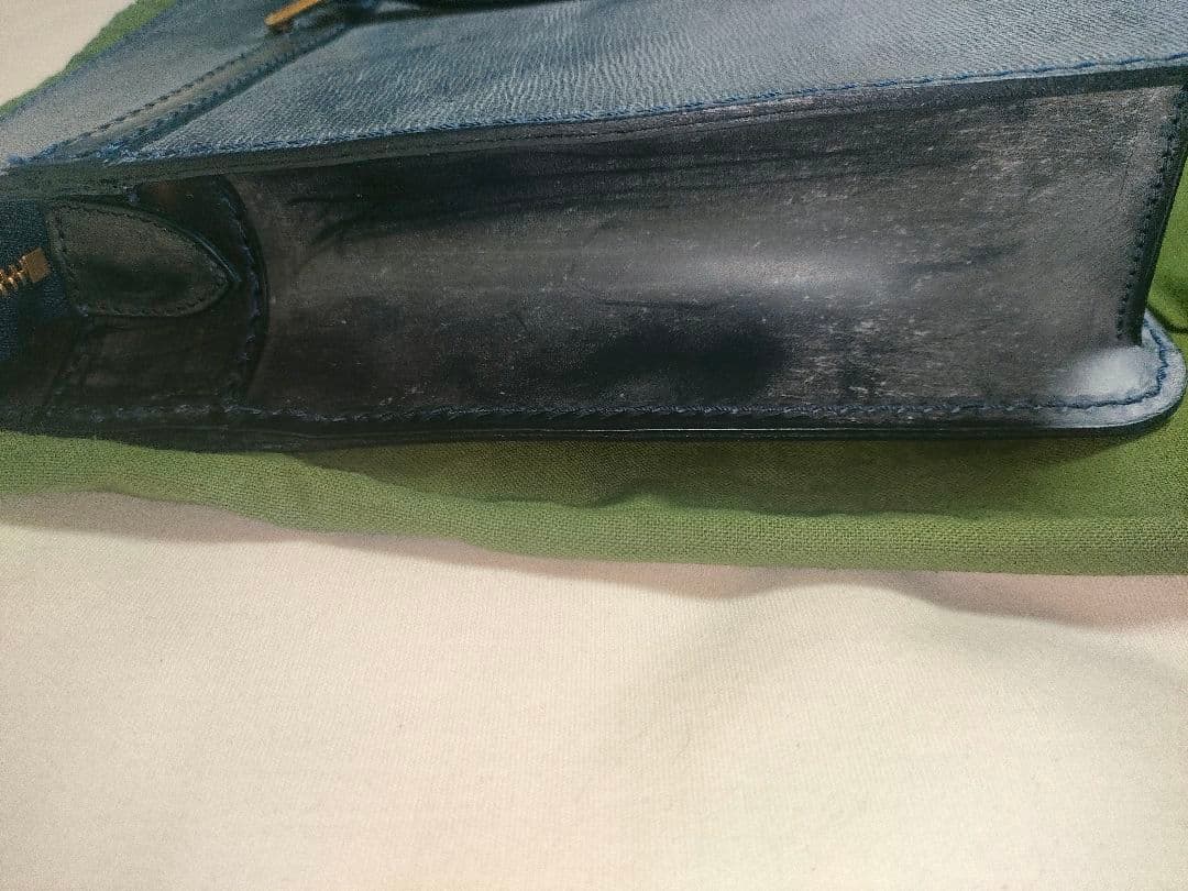 グレンロイヤル　02-5225　2ハンドルジップケース　ダークブルー　型押し