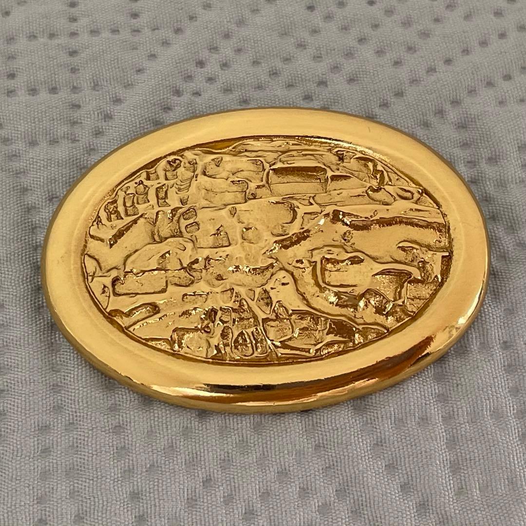 Made in France ヴィンテージ YSL イヴサンローランのブローチ