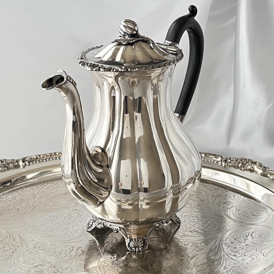 【Old English】メロンフォルムのコーヒーポット【シルバープレート】