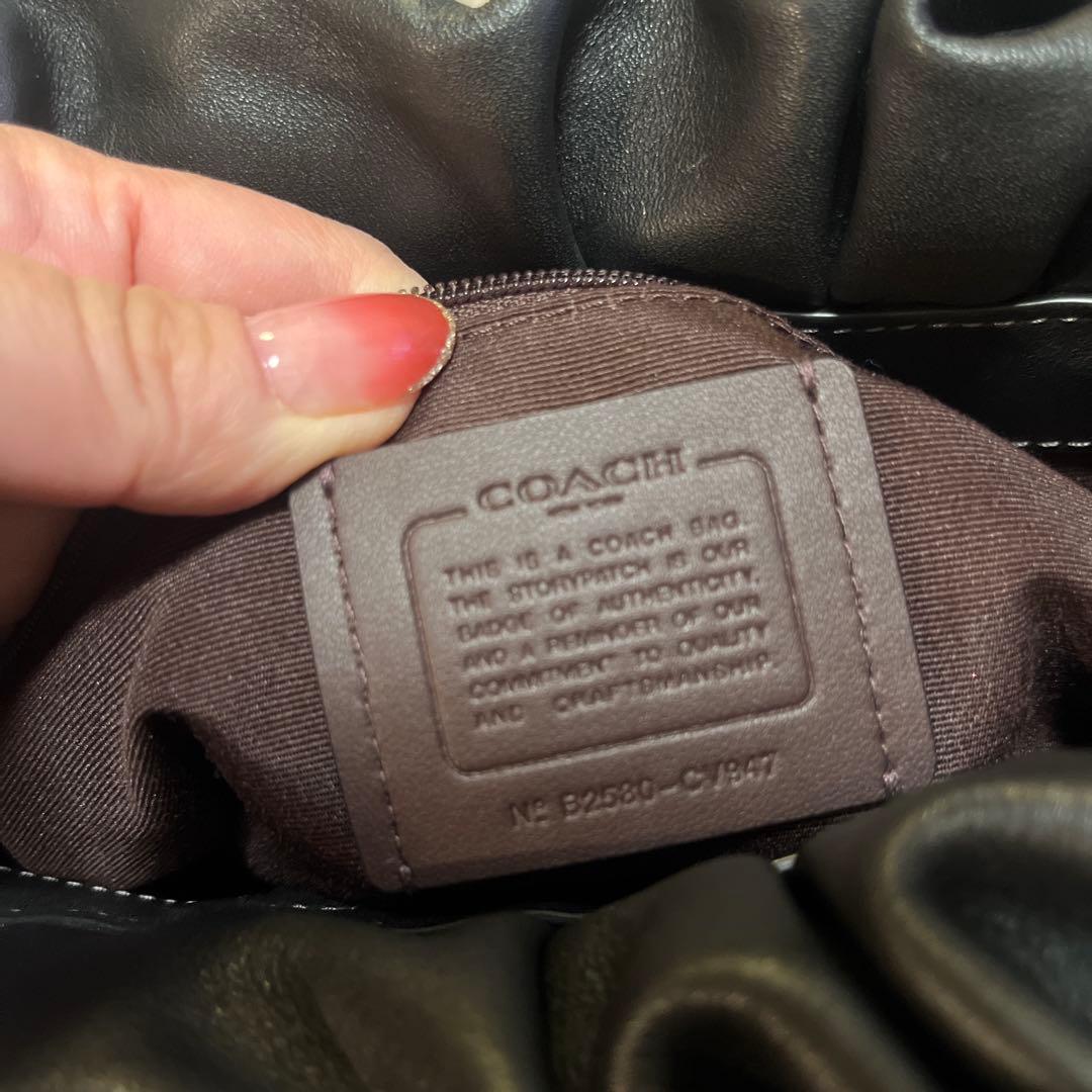 COACH ブラック ショルダーバッグ ドローストリング