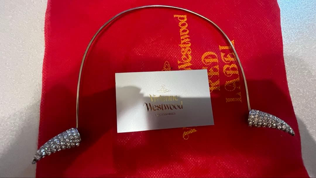 【未使用・保証書付Vivienne Westwood ディアマンテホーンティアラ