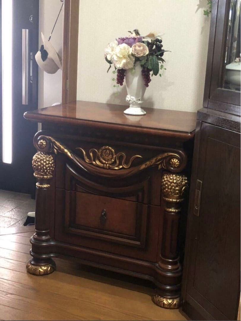 イタリア　輸入　高級家具　medea メデア　家具お好きな　美品　マホガニー 材