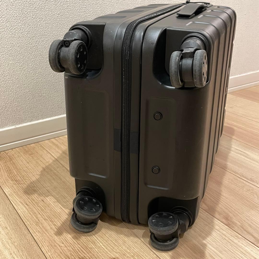 無印良品 ハードキャリーケース 36L 黒