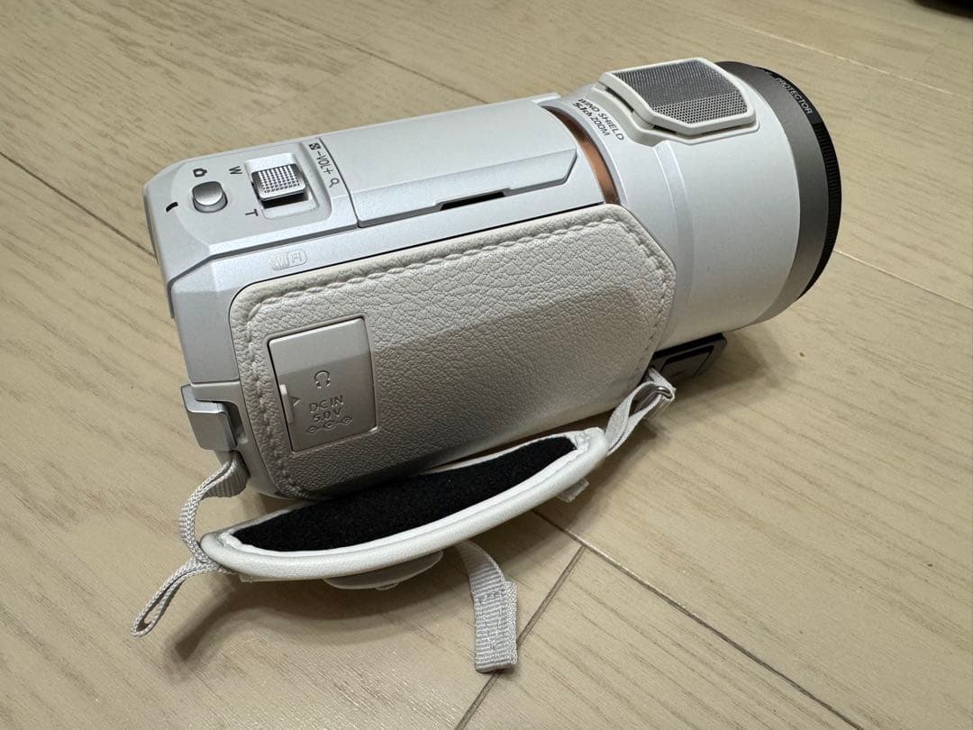 Panasonic ビデオカメラ本体 HC-VX1M