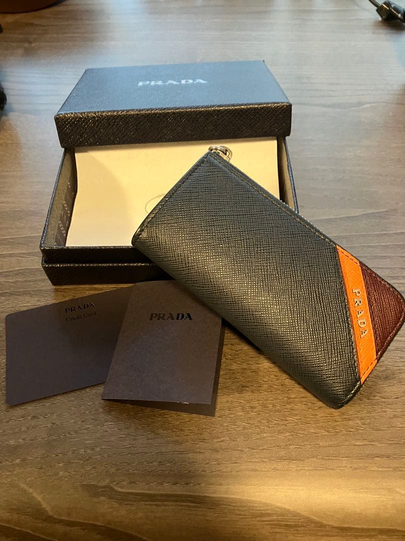 プラダ　キーケース　ケース
