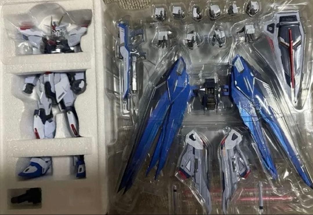 在*o様 メタルビルド フリーダムガンダム　CONCEPT2 SPARK