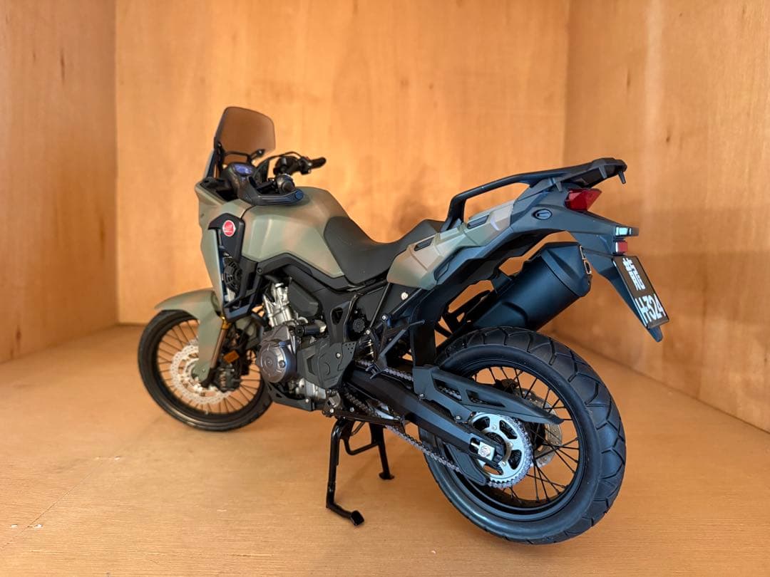 【O-1986】タミヤ アフリカツイン プラモデル 1/6 塗装済み ジャンク