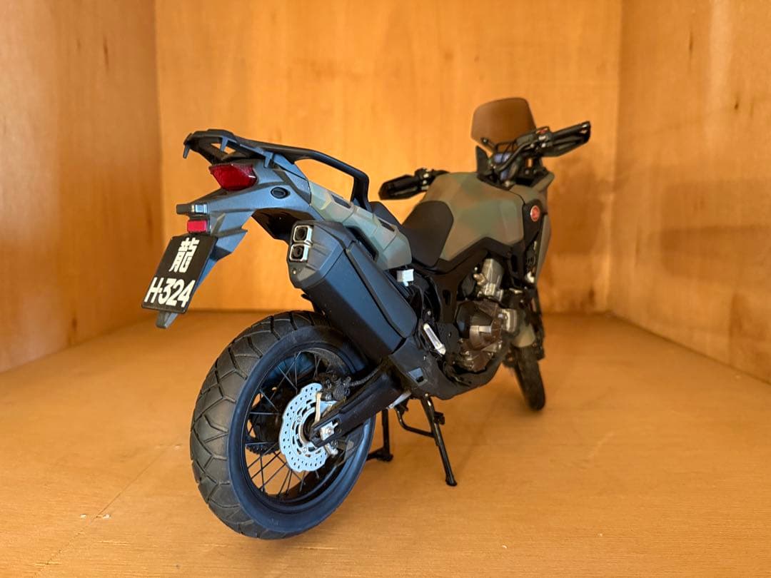 【O-1986】タミヤ アフリカツイン プラモデル 1/6 塗装済み ジャンク