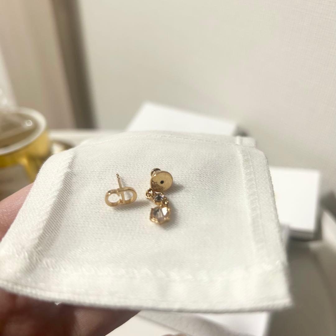 Dior ゴールドクリスタルピアス