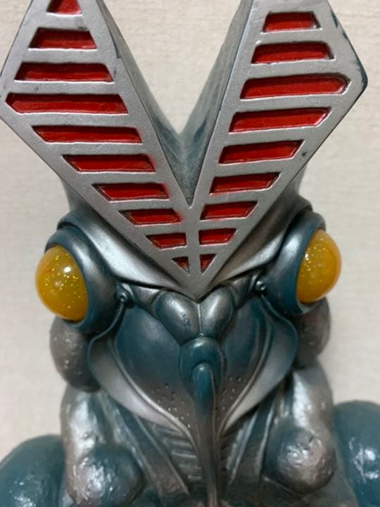 特大リアルバルタン星人ソフビ フィギュア台座付き