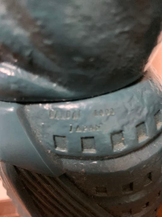 特大リアルバルタン星人ソフビ フィギュア台座付き