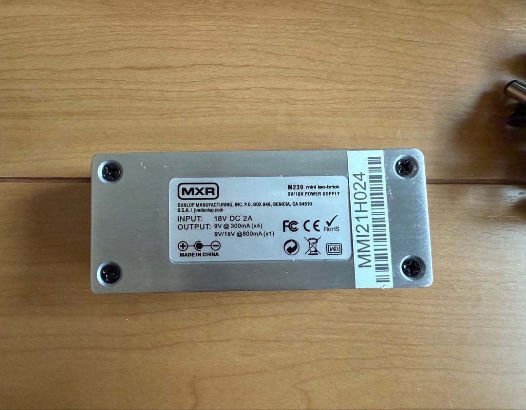 MXR M239 Mini ISO-Brick 小型 パワーサプライ