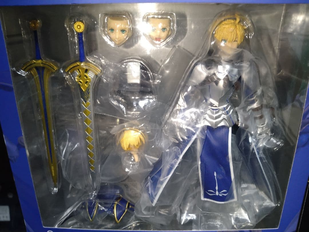 Figma セイバー&ギルガメッシュ(再販カラー) フィギュアセット