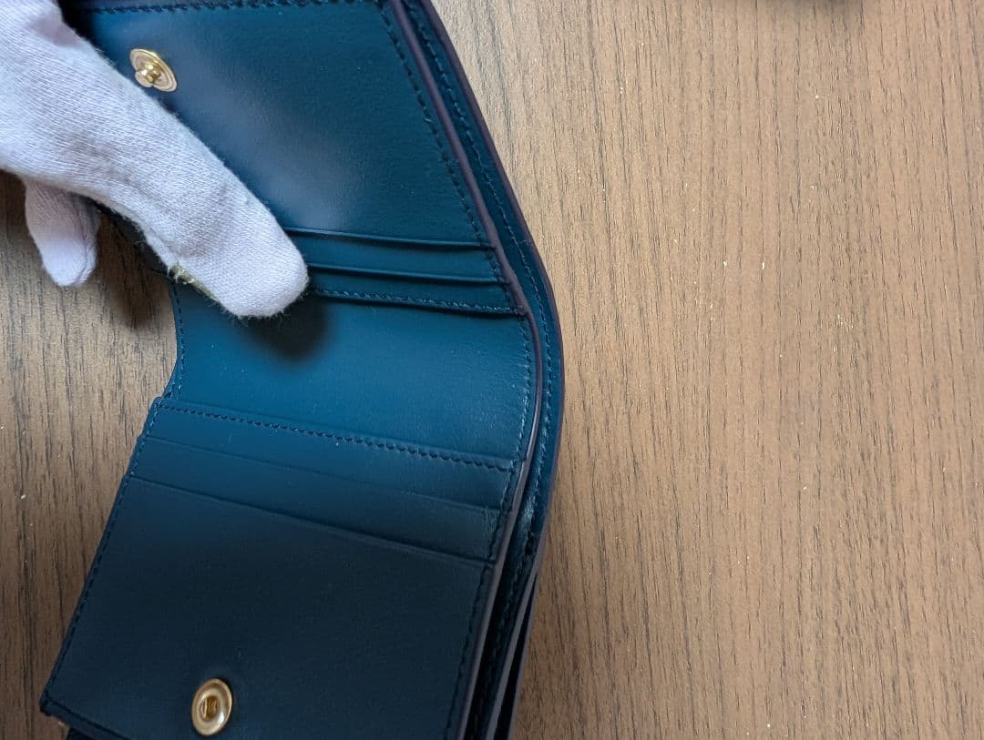 セリーヌコンパクトウォレットトリオンフチャームグレインドカーフスキン財布