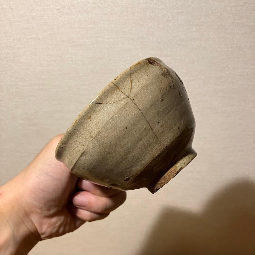 片口にもなる古唐津茶碗　桃山時代